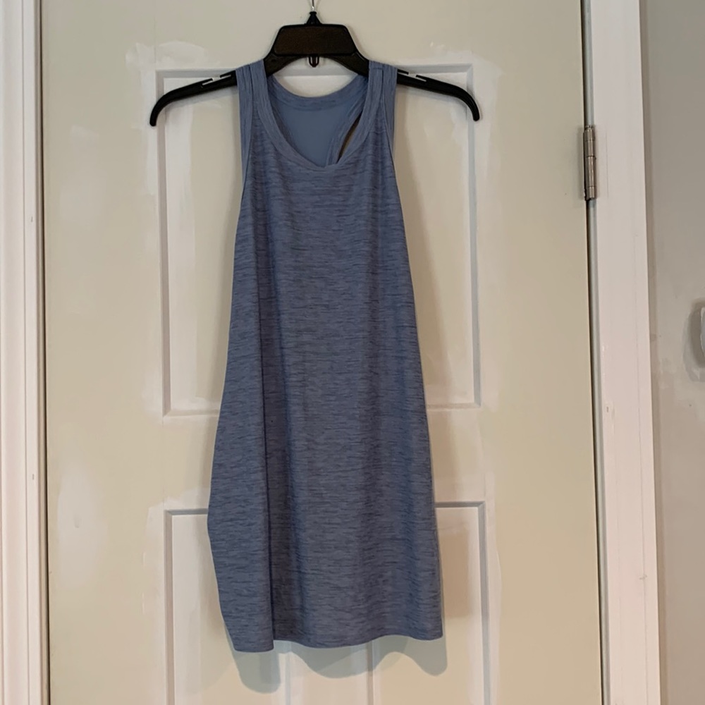 Old Navy athletic maternity tank size large. NWT!